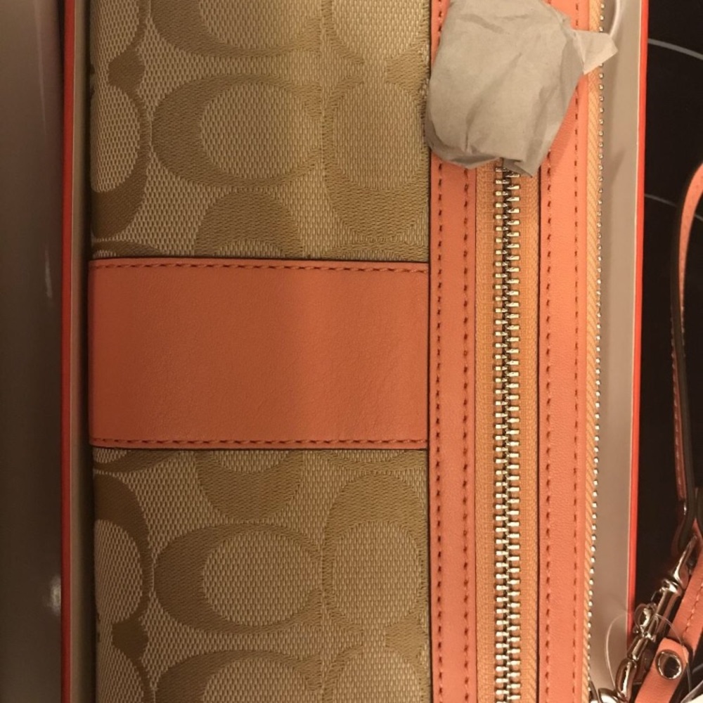 Coach Wallet - Picture 5 of 5